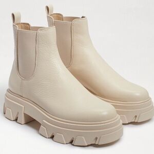 SAM EDELMAN Daelyn Leather Chelsea Booties